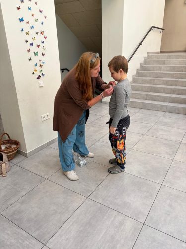 9e0672ce-e758-4f85-b73e-9da15bd7f72f