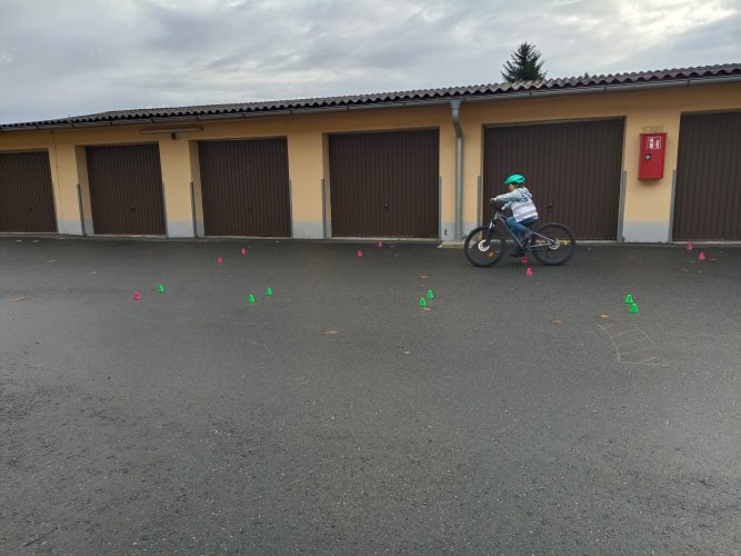 filter: 0; jpegRotation: 0; fileterIntensity: 0.000000; filterMask: 0; module:1facing:0; 
hw-remosaic: 0; 
touch: (-1.0, -1.0); 
modeInfo: ; 
sceneMode: Night; 
cct_value: 5524; 
AI_Scene: (6, -1); 
aec_lux: 109.0; 
hist255: 0.0; 
hist252~255: 0.0; 
hist0~15: 0.0;