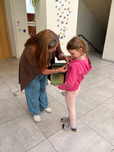 b439c631-fe38-4d09-b166-23e0d562a750